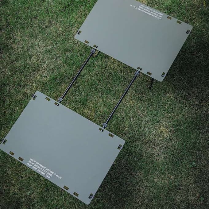 キャンプ用品 折りたたみ式アウトドアテーブル