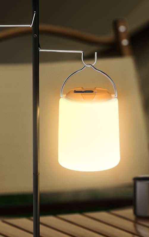 キャンプ用品 柔らかな灯りのLEDキャンプランタン