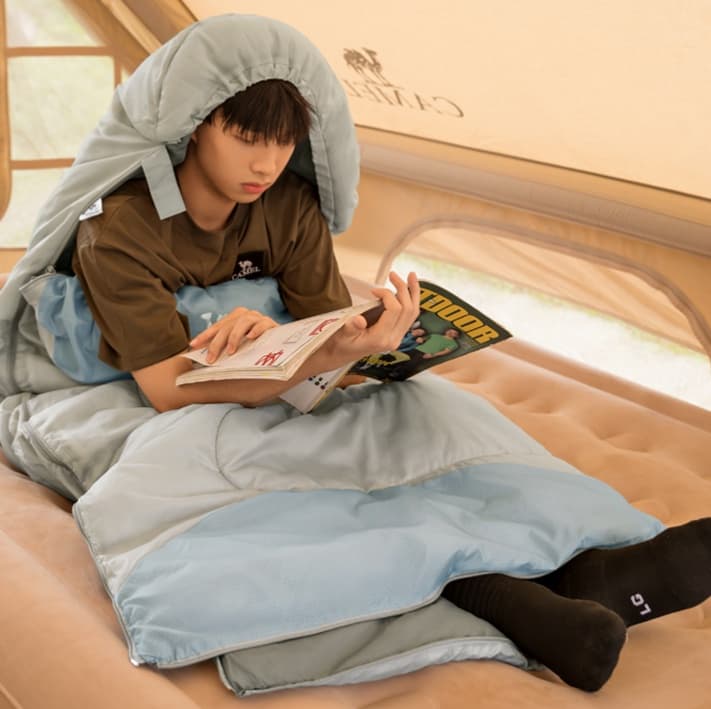 キャンプ用品 ゆったり快適 四季対応キャンプ寝袋