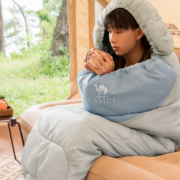 キャンプ用品 ゆったり快適 四季対応キャンプ寝袋