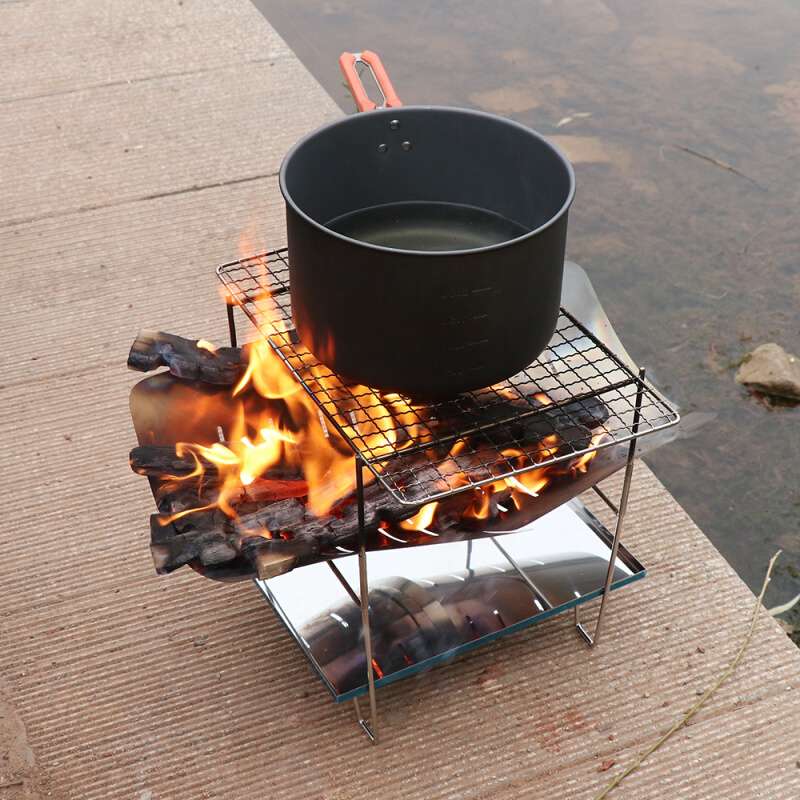 キャンプ用品 折りたたみ式コンパクト焚き火台