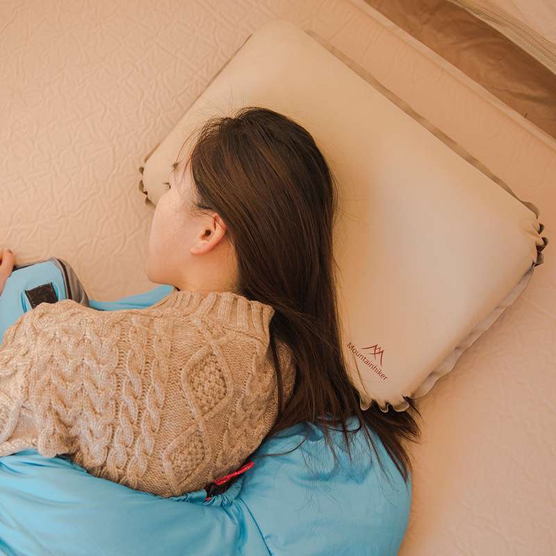キャンプ用品  クッション性快眠キャンプマット