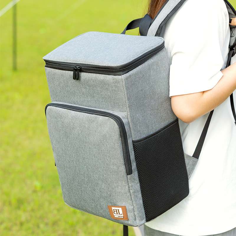 キャンプ用品 多機能アウトドア保冷バックパック