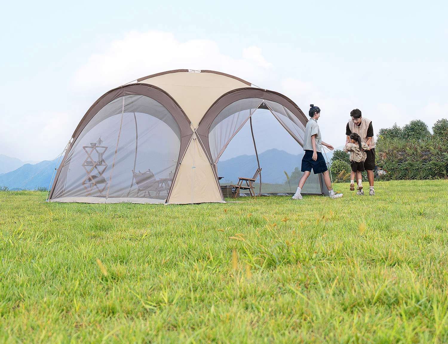 キャンプ用品  大型アーチ式キャンプシェルター