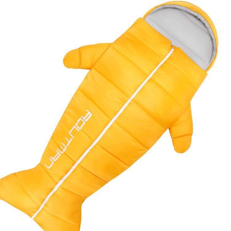 キャンプ用品 魚型あったか冬眠寝袋