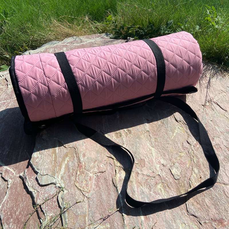 キャンプ用品 ふかふかロール式キャンプマット