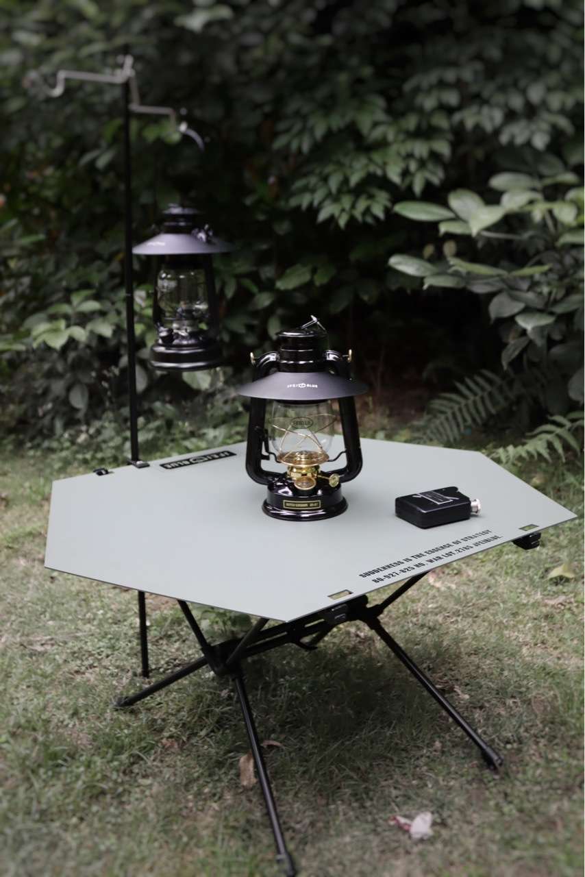 キャンプ用品 折りたたみ式アウトドアテーブル