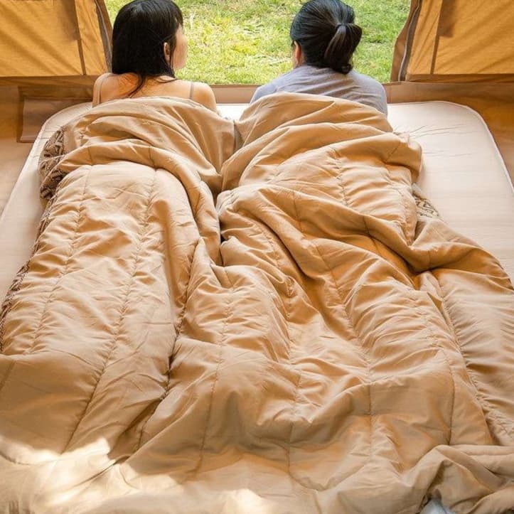 キャンプ用品 快適キャンパーの夢心地寝袋