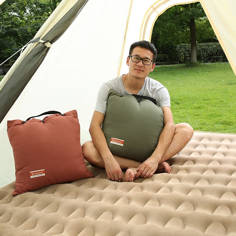 キャンプ用品 極上眠り 四季対応型キャンプ用寝袋